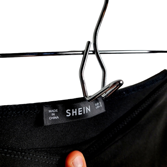 SHEIN Asymmetrical Crosscut Shirt. Perfect Condition! - Picture 4 of 5